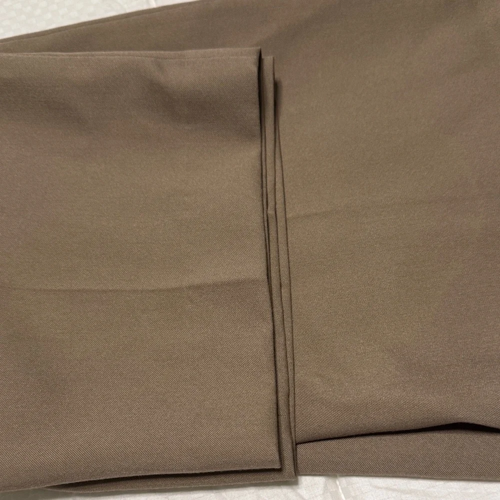 Louis Raphael Tan Trousers - Picture 5 of 6